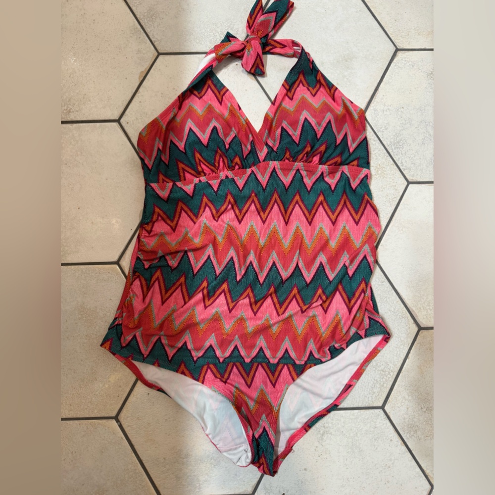 Maternity swim suit - medium